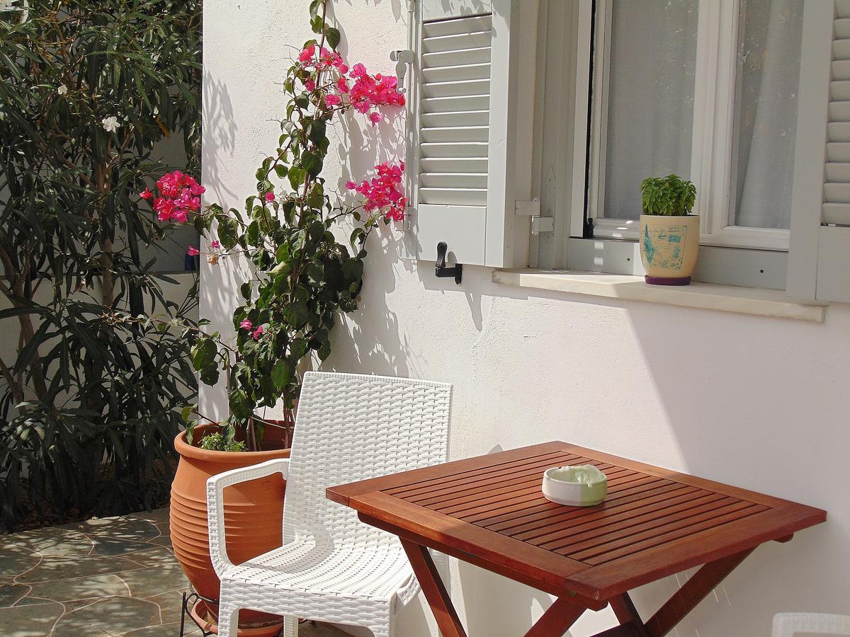 George'S Place Sifnos - Apartments Apolonía Kültér fotó